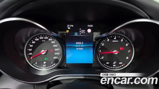 Mercedes-Benz C-Class 2020 thumb 6