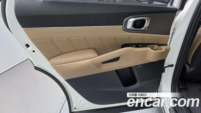 Kia Sorento 2024 thumb 9