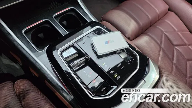BMW 7 серии 2023 thumb 9