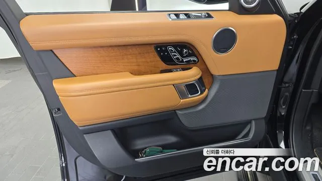 Land Rover Range Rover 2019 thumb 10