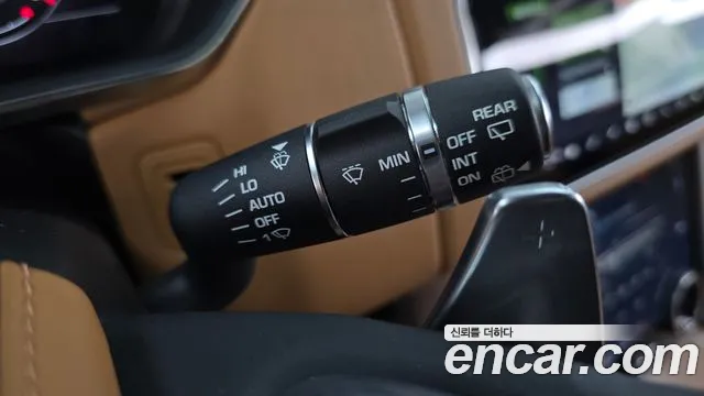 Land Rover Range Rover 2019 thumb 2