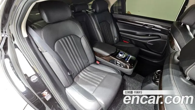 Genesis G90 2019 thumb 4