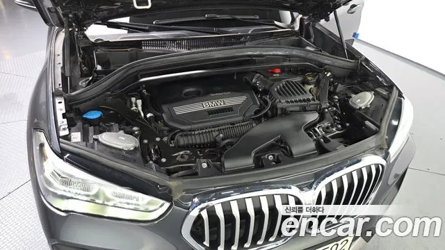 BMW X1 2021 thumb 12