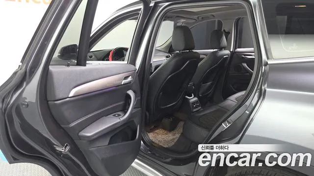 BMW X1 2021 thumb 11