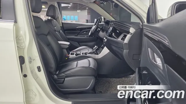 KGM Korando 2020 thumb 11