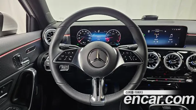 Mercedes-Benz A-Class 2025 thumb 2