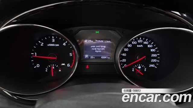 Kia Carnival 2019 thumb 2