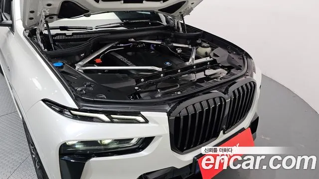 BMW X7 2024 thumb 2