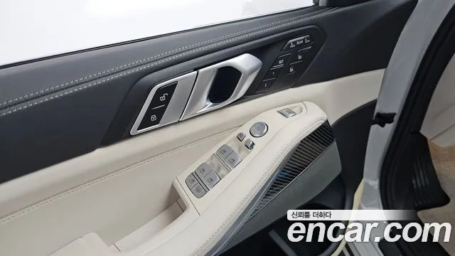 BMW X7 2024 thumb 6
