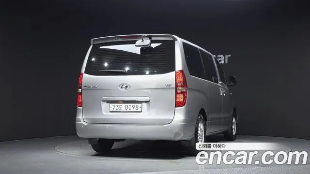 Hyundai Staria 2015 thumb 3