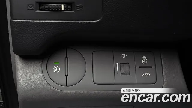 Hyundai Staria 2015 thumb 9