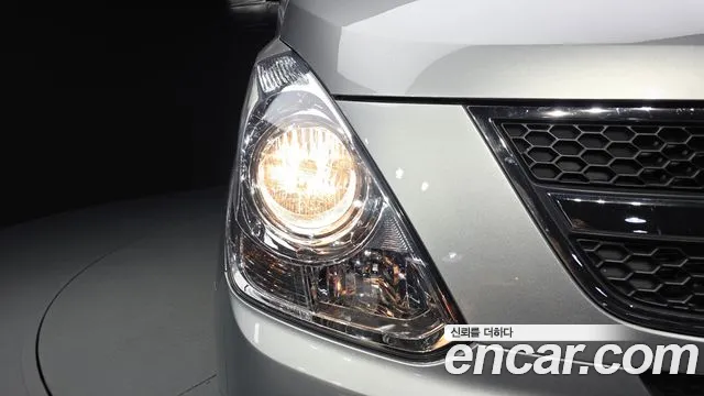 Hyundai Staria 2015 thumb 5