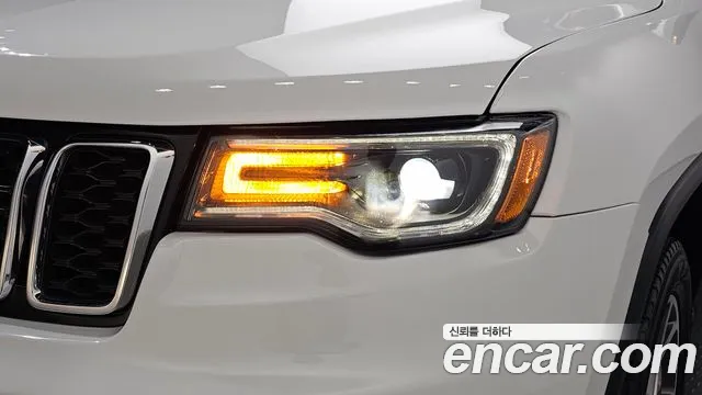 Jeep Grand Cherokee 2021 thumb 5