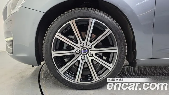 Volvo S60 2018 thumb 2