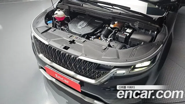 Kia Carnival 2023 thumb 5