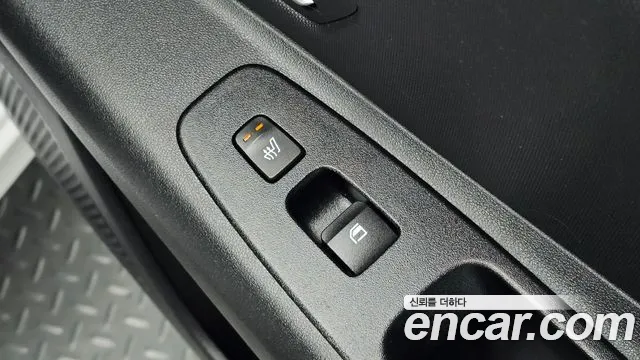 Hyundai Elantra 2023 thumb 10