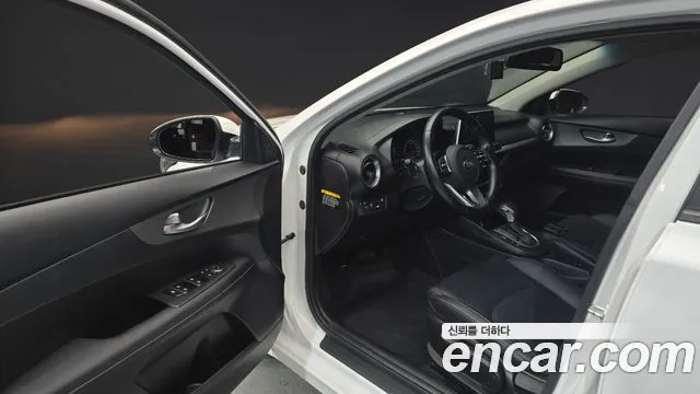 Kia K3 2019 thumb 10