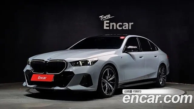 BMW 5 серии 2023 thumb 4