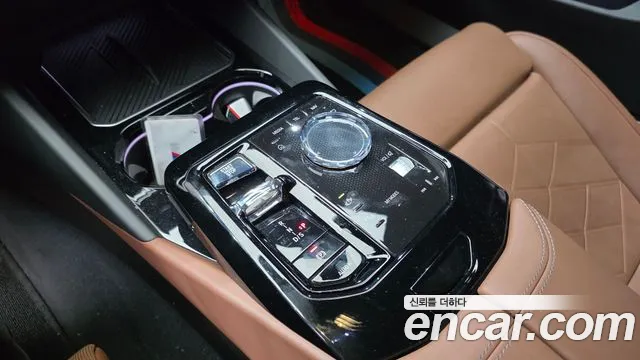 BMW 5 серии 2023 thumb 10