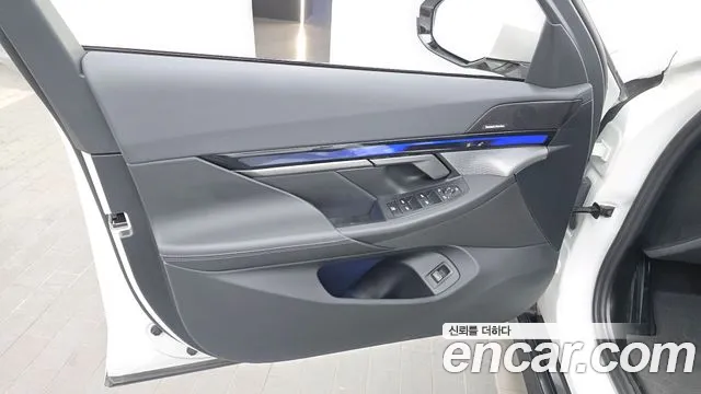 BMW 5 серии 2024 thumb 2