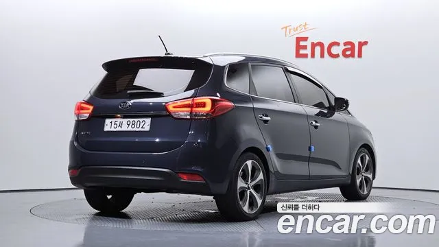 Kia Carens 2015 thumb 8