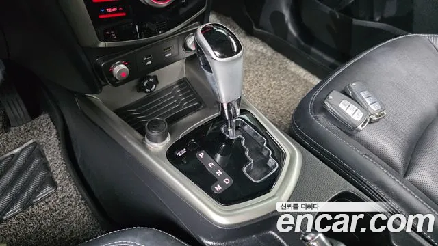 KGM Tivoli 2016 thumb 7