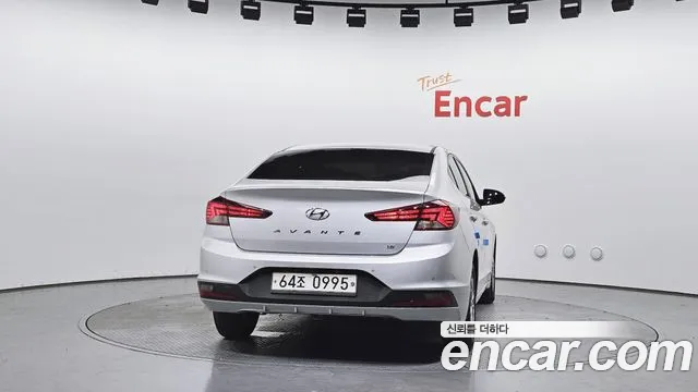 Hyundai Elantra 2019 thumb 10