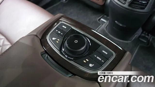 Hyundai Aslan 2016 thumb 4