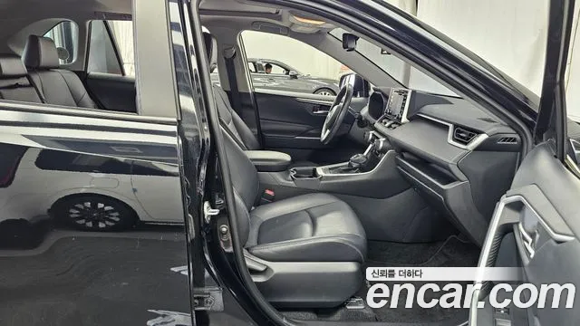 Toyota RAV4 2019 thumb 2