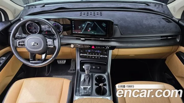 Kia Carnival 2021 thumb 5