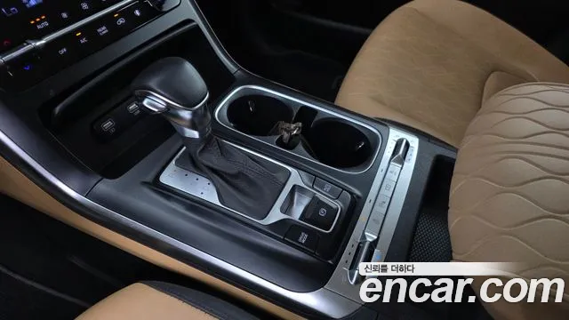 Kia Carnival 2021 thumb 8