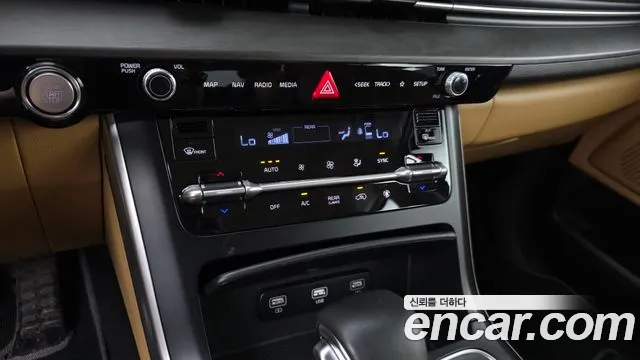 Kia Carnival 2021 thumb 6