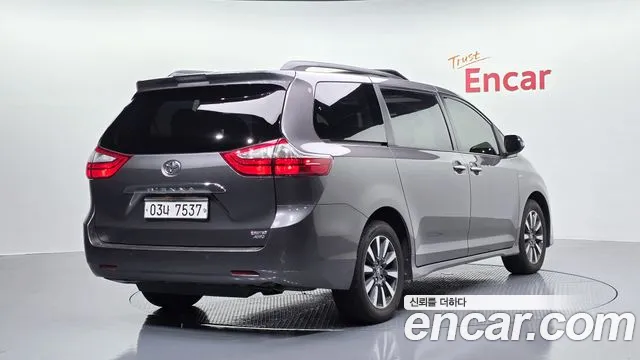 Toyota Sienna 2018 thumb 7