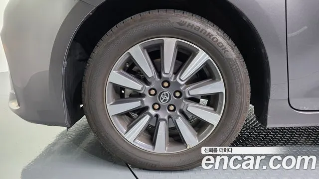 Toyota Sienna 2018 thumb 10