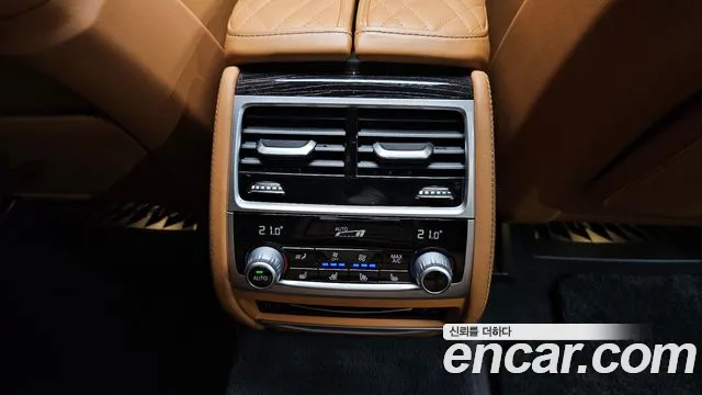 BMW 7 серии 2021 thumb 10
