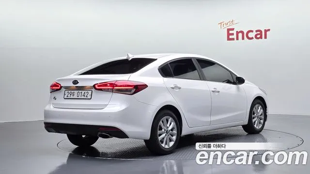 Kia K3 2016 thumb 10
