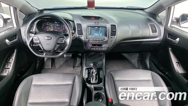 Kia K3 2016 thumb 2