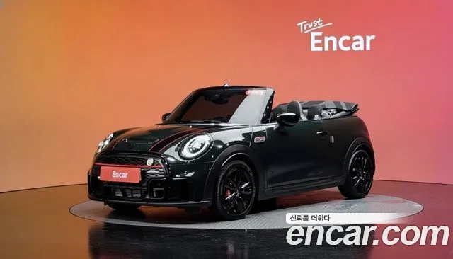 Mini Cooper Convertible 2024 thumb 2