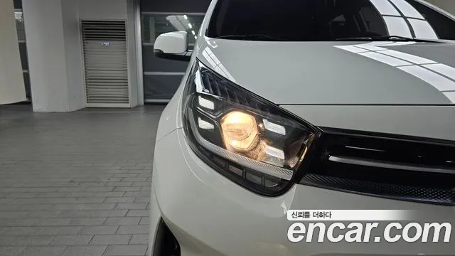 Kia morning 2023 thumb 3