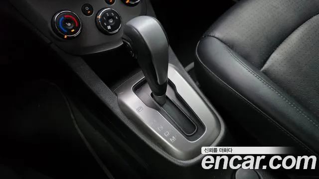 Chevrolet Aveo 2016 thumb 11