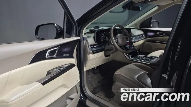 Kia Carnival 2021 thumb 8