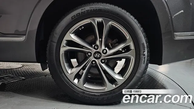 Hyundai Santa Fe 2018 thumb 7