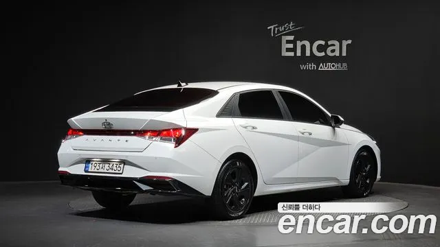 Hyundai Elantra 2023 thumb 9