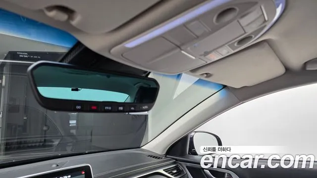 Genesis G70 2020 thumb 10