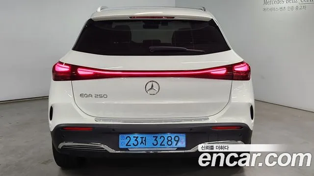 Mercedes-Benz EQA 2025 thumb 4