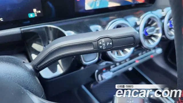 Mercedes-Benz EQA 2025 thumb 9