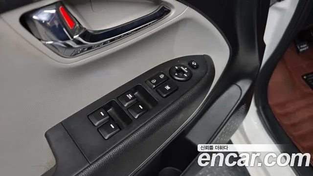 Kia Ray 2015 thumb 12