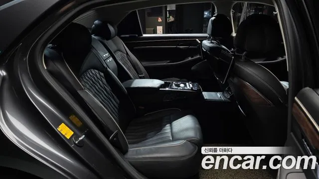 Genesis G90 2020 thumb 6