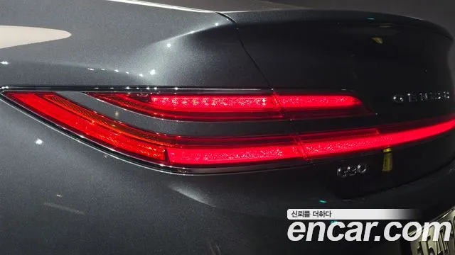 Genesis G90 2020 thumb 4