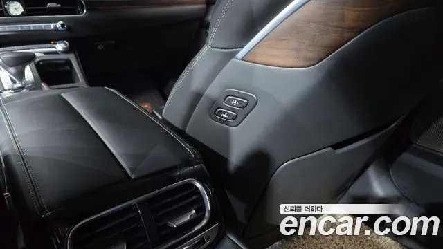 Genesis G90 2020 thumb 3